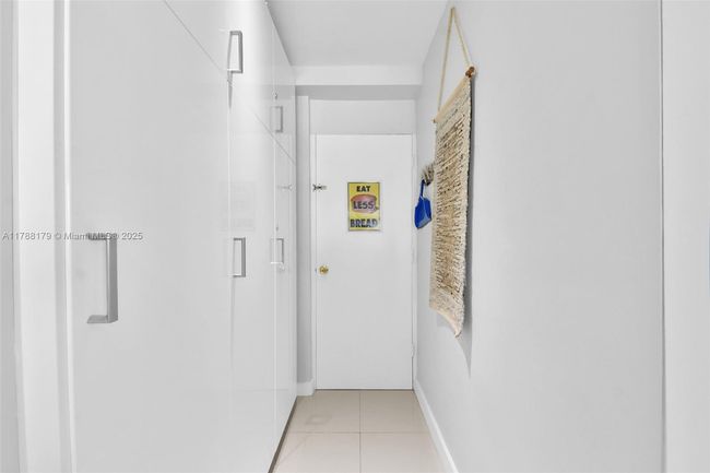PHH - 9225 Collins Ave, Condo with 3 bedrooms, 3 bathrooms and null parking in Surfside FL | Image 39