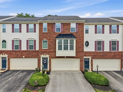 1014 Grey Fox Cir, Bridgeville, PA, 15017-3800 | Card Image