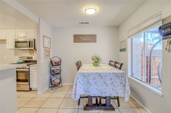 Breakfast Nook-Dining area | Image 6