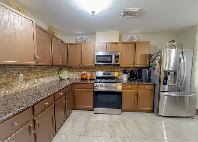 6702 Shining Sumac Ave, House other with 5 bedrooms, 3 bathrooms and 2 parking in Houston TX | Image 16