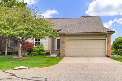 450 Berry Lake Dr, Commerce Township, MI, 48390-4500 | Card Image