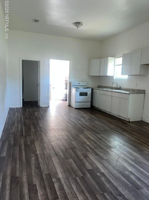 254 Mcduff Ave S, Jacksonville, FL, 32254-3981 | Card Image
