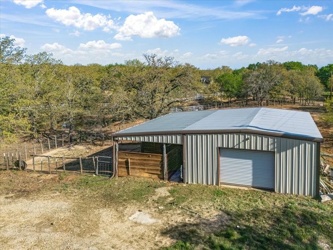 30x40 shop with horse stalls and tack room on the side. Could be closed in for bigger shop. | Image 26