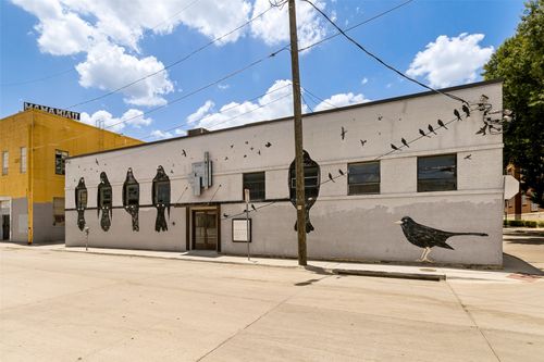 1-215 N Walton St, Dallas, TX, 75226-1560 | Card Image