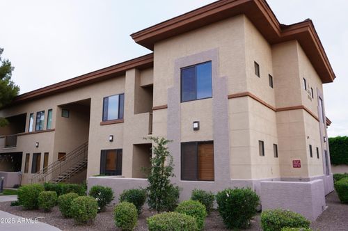 2010-3330 S Gilbert Rd, Chandler, AZ, 85286-2302 | Card Image