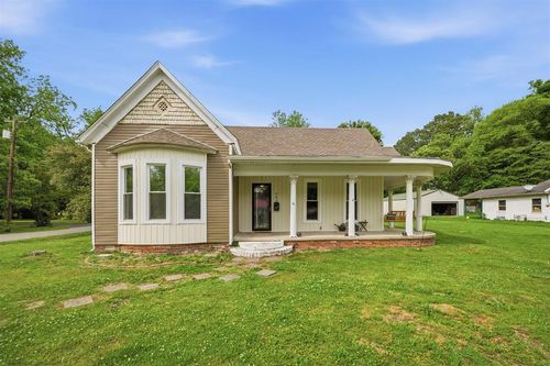 303 Oakwood Dr, Hartford, KY, 42347-1226 | Card Image