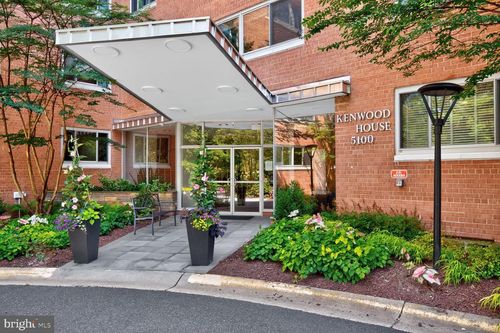 304-5100 Dorset Ave, CHEVY CHASE, MD, 20815-5461 | Card Image