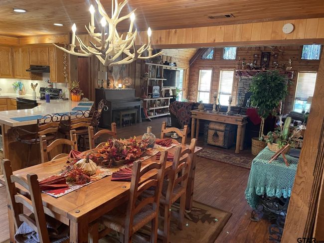 22233 County Road 223, House other with 4 bedrooms, 3 bathrooms and null parking in Arp TX | Image 14