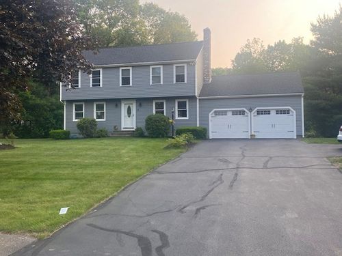 4 Erin Ln, Norfolk, MA, 02056-1917 | Card Image