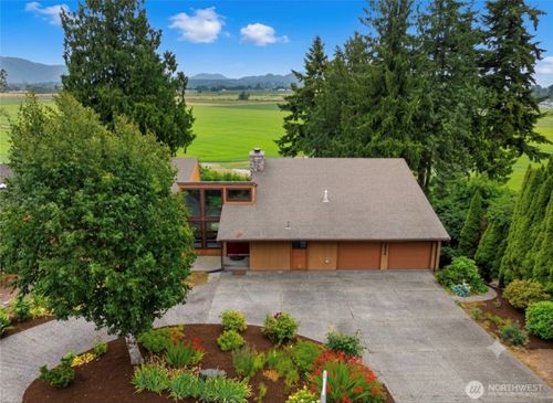 12509 Patricia Ln, Burlington, WA, 98233-2784 | Card Image