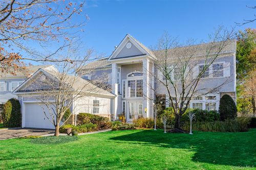 38 Hamlet Dr, Mount Sinai, NY, 11766-3002 | Card Image