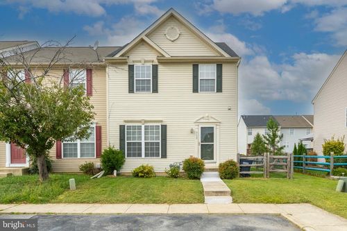 712 Birch Tree Ln, SMYRNA, DE, 19977-2546 | Card Image