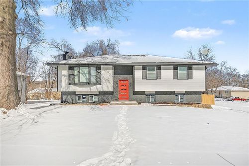 2100 Randolph St, Leavenworth, KS, 66048-2175 | Card Image