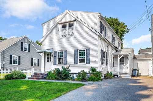 33 Upland St, North Andover, MA, 01845-1734 | Card Image