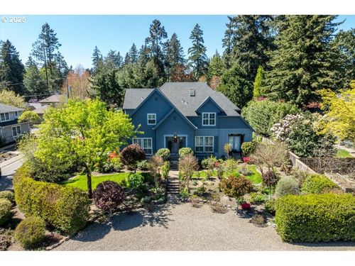 725 E Ave, Lake Oswego, OR, 97034-2246 | Card Image