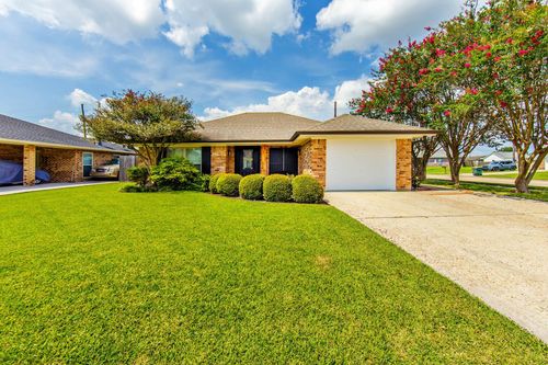 1500 Coral Dr, Houma, LA, 70360-3976 | Card Image