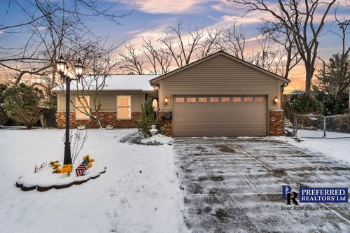 15042 Beatrice, Livonia, MI, 48154 | Card Image