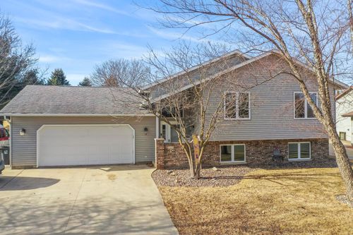727 Jefferson Ave Sw, Eyota, MN, 55934-9760 | Card Image