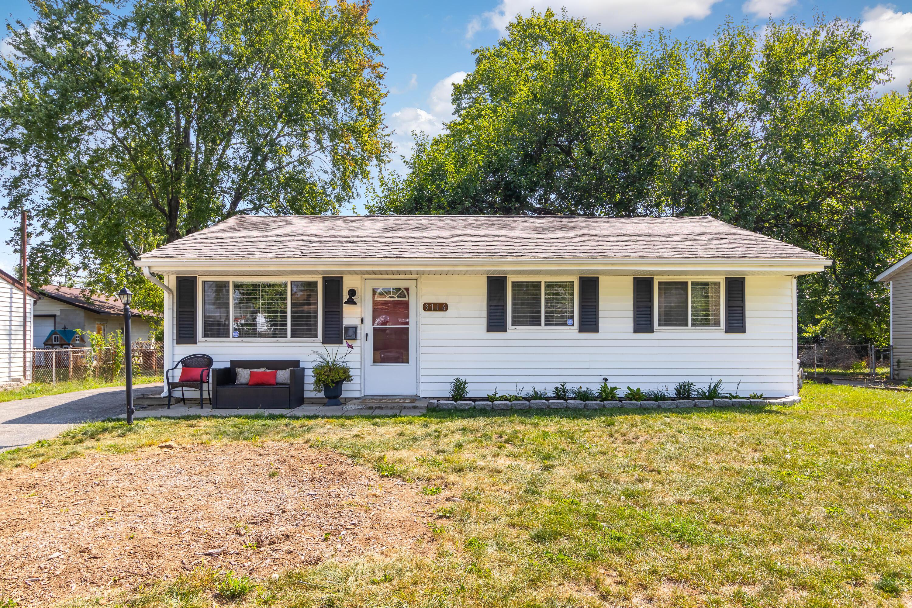 Laguna Dr, Columbus, OH 43232