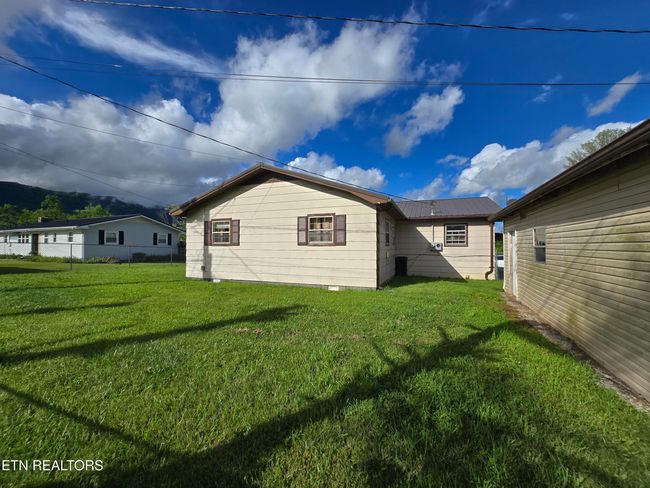 288 Machine Branch Rd, House other with 3 bedrooms, 2 bathrooms and null parking in Ewing VA | Image 32