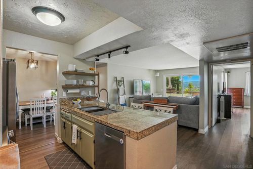 unit-d3-31940 Del Cielo Este, Bonsall, CA, 92003-3938 | Card Image