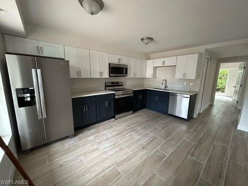 3-1555 Blue Point Ave, NAPLES, FL, 34102-0636 | Card Image