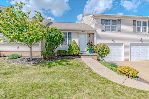 858 Quinebaug Ct, Brunswick, OH, 44212-5002 | Card Image