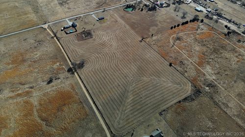 01 Brock Rd, Ardmore, OK, 73401-7203 | Card Image