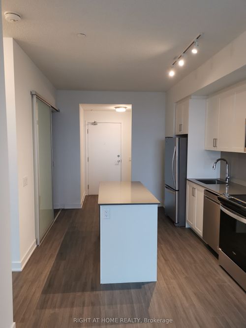 612-681 Yonge St, Barrie, ON, L9J0K1 | Card Image