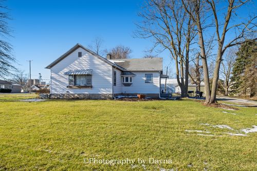 209 E Lafayette St, Ashkum, IL, 60911-6069 | Card Image