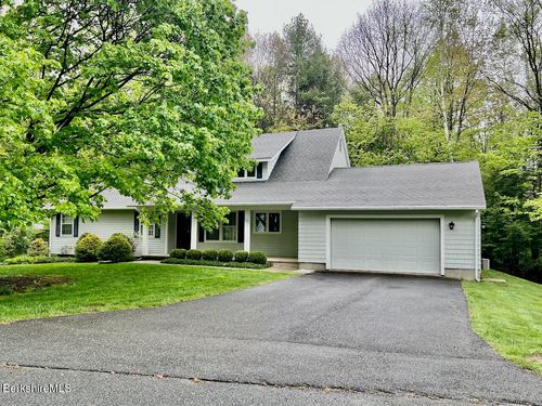 70 Galway Ct, Lenox, MA, 01240-2609 | Card Image