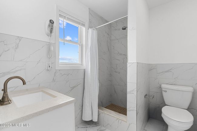 B - 129 Franklin Ave, Home with 3 bedrooms, 3 bathrooms and null parking in Seaside Heights NJ | Image 8