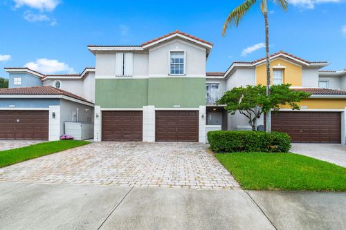 8022 Nw 114th Pl, Doral, FL, 33178-2530 | Card Image