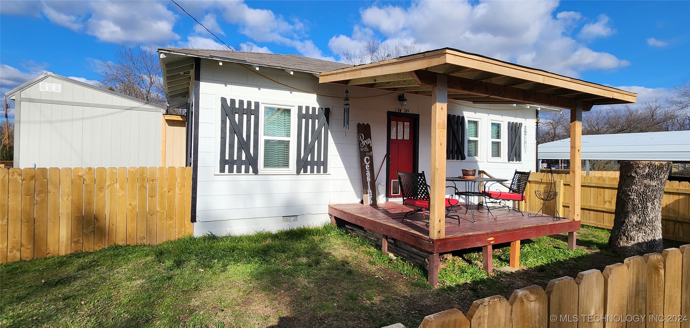 Ivy Ave, Coalgate, OK 74538
