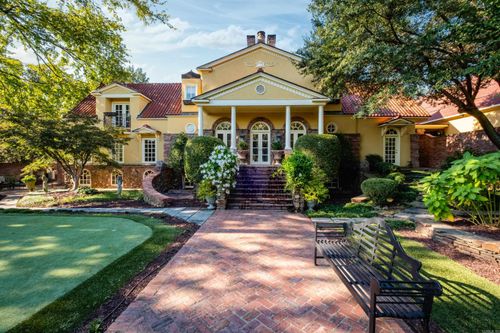 200 Ridgeway Dr, Little Rock, AR, 72205-4249 | Card Image