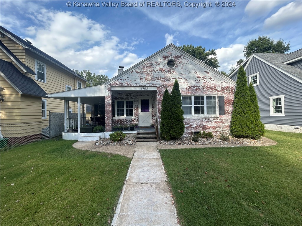 Noyes Ave, Charleston, WV 25304