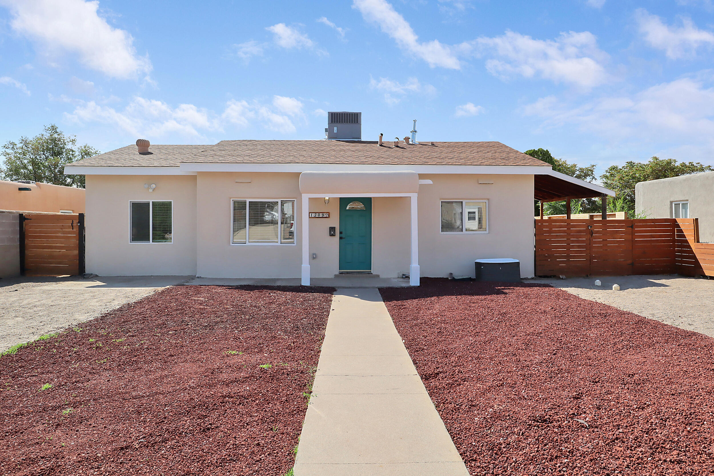 Luthy Cir, Albuquerque, NM 87112