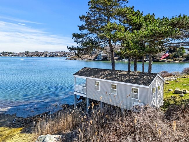 62 Crafts Rd, House other with 5 bedrooms, 2 bathrooms and 6 parking in Gloucester MA | Image 26