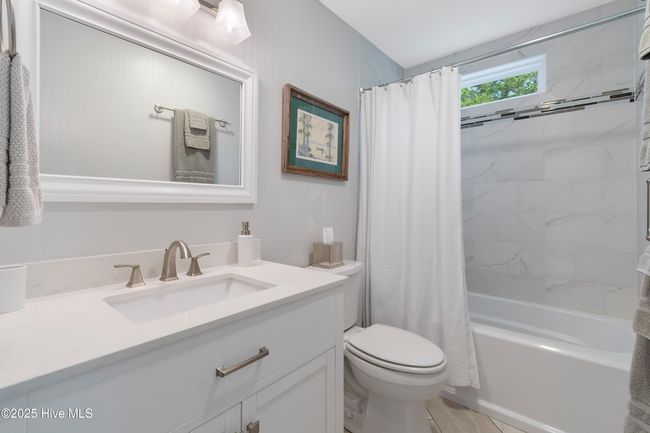 301 22 Nd Pl E, House other with 3 bedrooms, 3 bathrooms and 1 parking in Oak Island NC | Image 35