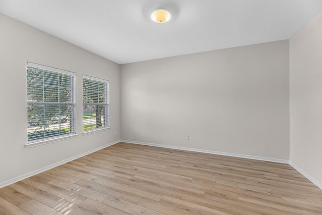 an additional view of your home office | Image 5
