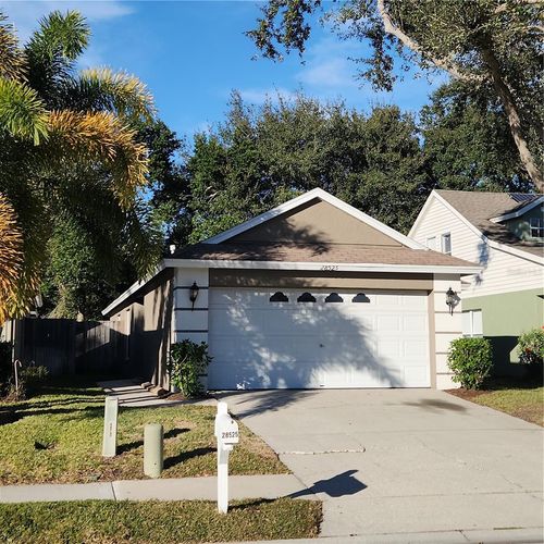 28525 Seashell Ct, Zephyrhills, FL, 33545-4392 | Card Image