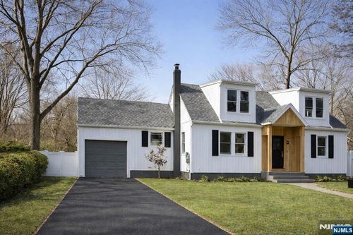 28 Kensington Ave, Norwood, NJ, 07648-1909 | Card Image