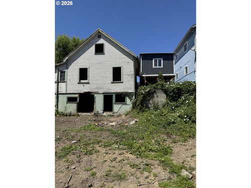 63776 Ellen St, Coos Bay, OR, 97420-4058 | Card Image
