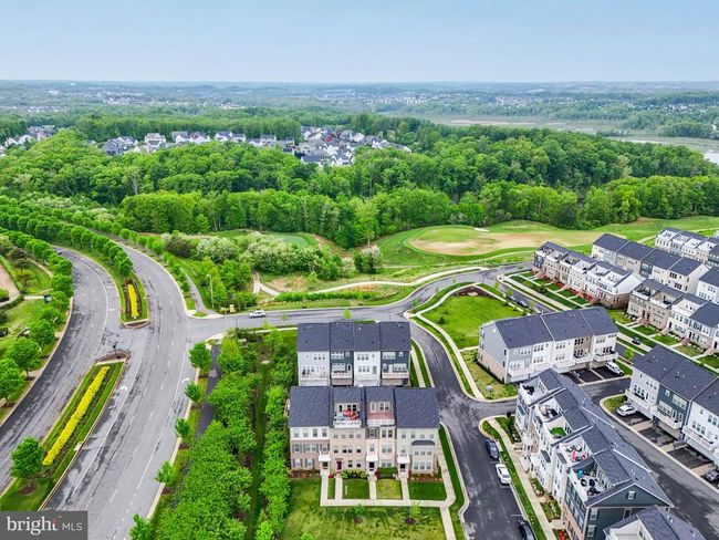 2069 Alder Ln, Townhouse with 4 bedrooms, 3 bathrooms and null parking in DUMFRIES VA | Image 46