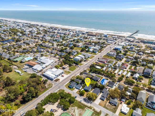 109 S Seventh Ave, House other with 2 bedrooms, 2 bathrooms and null parking in Kure Beach NC | Image 10