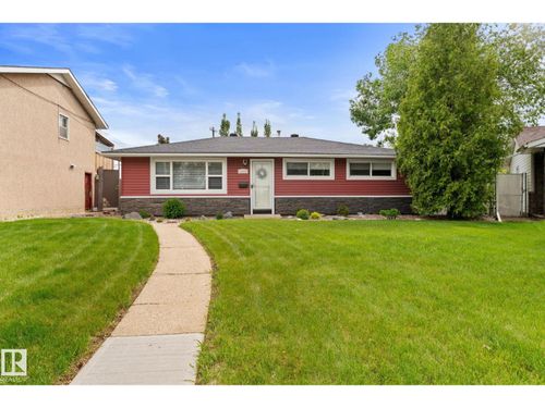 11219 134a Ave Nw, Edmonton, AB, T5E1M4 | Card Image