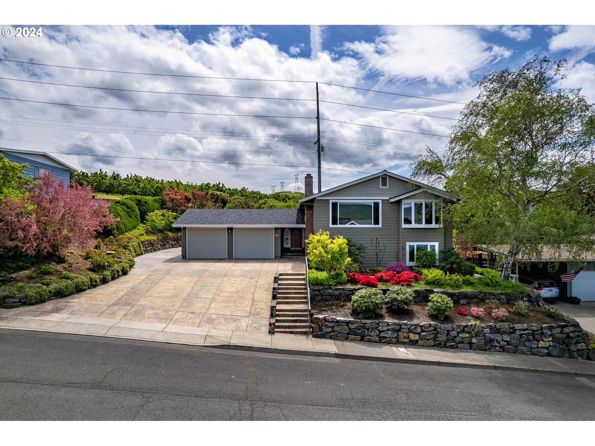 21st St, The Dalles, OR 97058