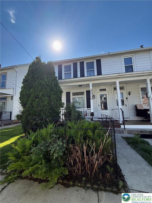 226 E Walnut St, Kutztown, PA, 19530-1120 | Card Image