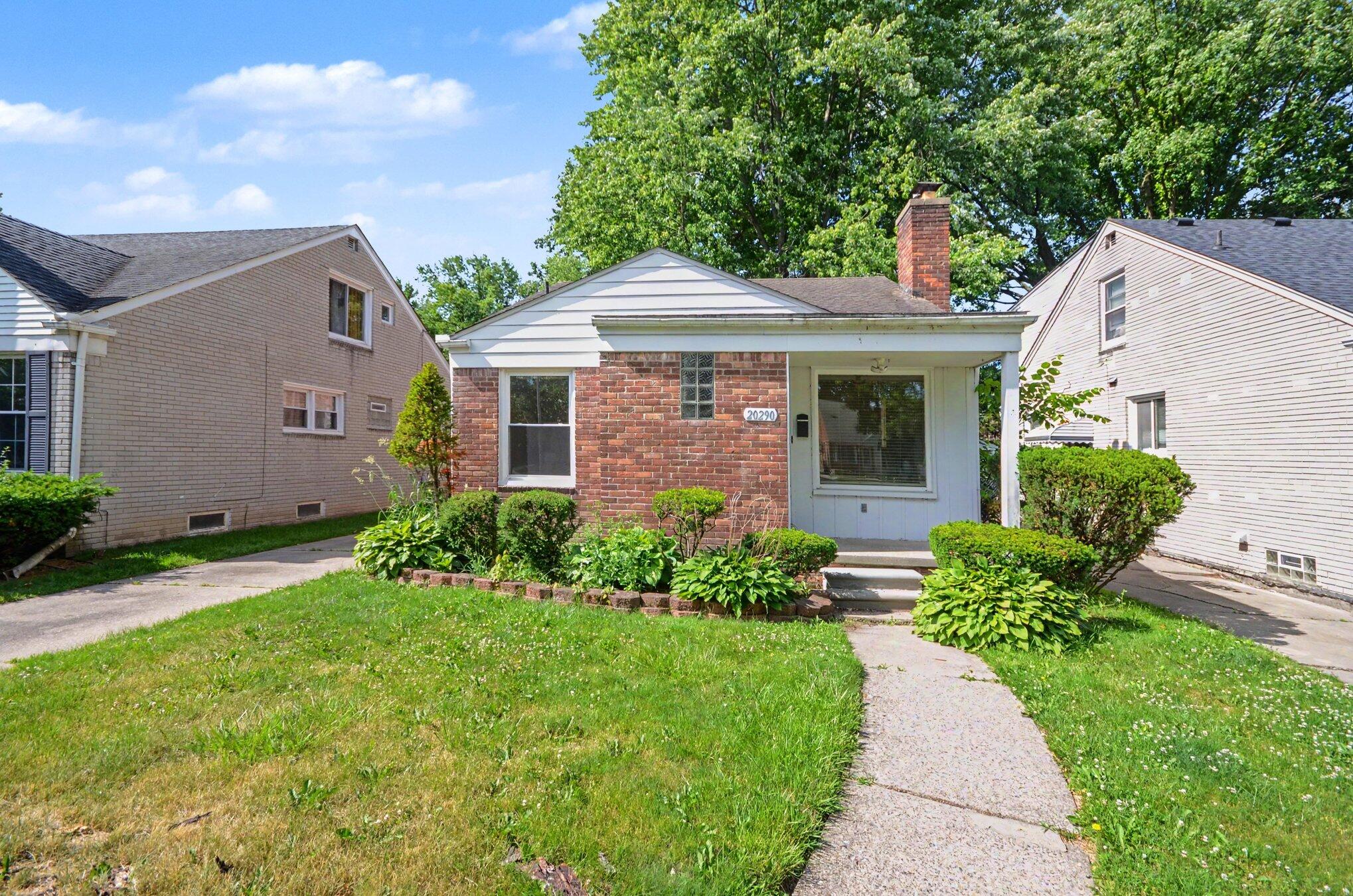 Residential in Harper Woods