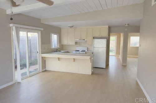 928 Bonita Dr, Encinitas, CA, 92024-3805 | Card Image